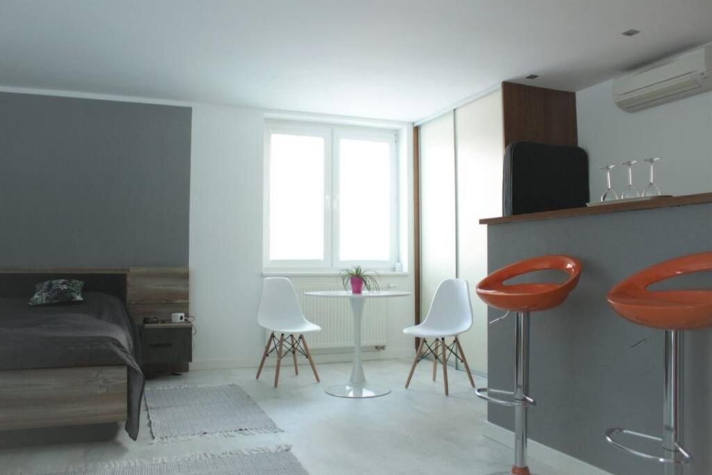 Apartman - Dlhe Diely Apartment Bratislava Exterior photo